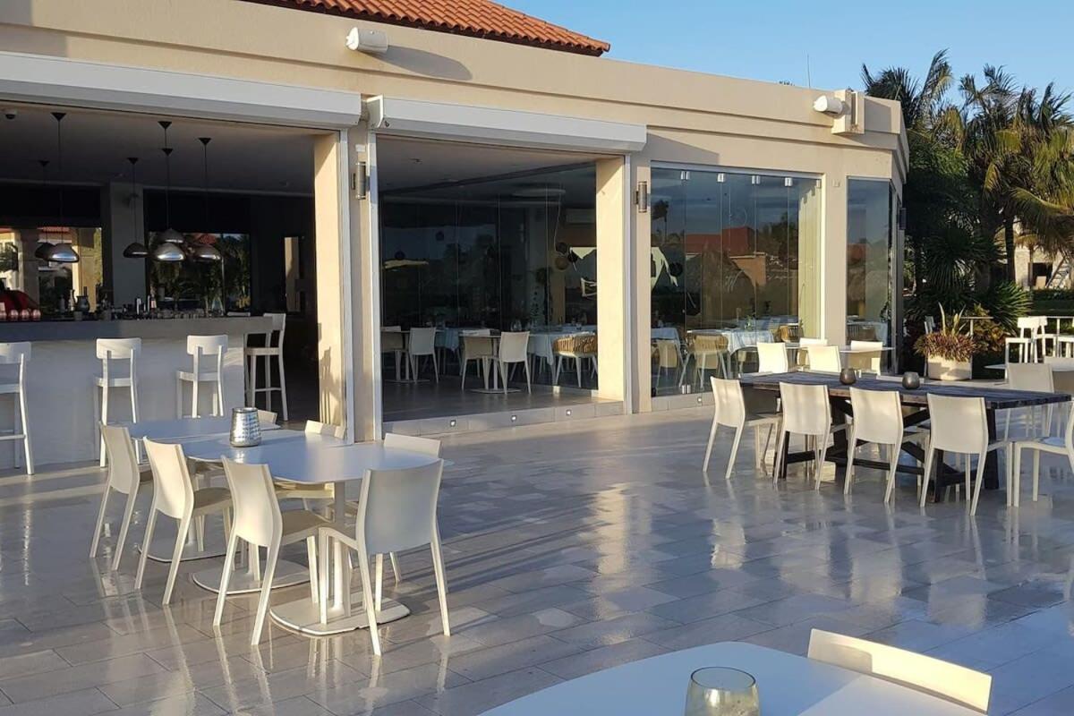 Wonder Apartment In Gold Coast With Private Pool パームビーチ エクステリア 写真