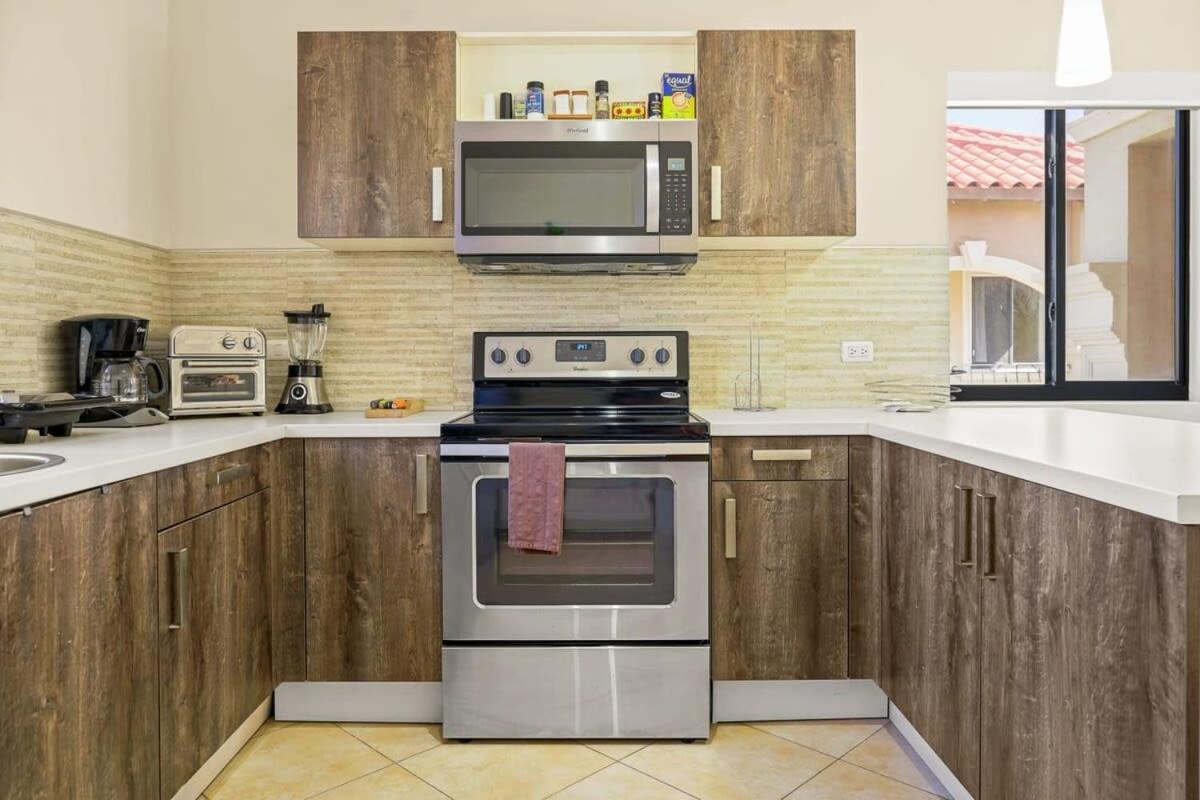 Wonder Apartment In Gold Coast With Private Pool パームビーチ エクステリア 写真